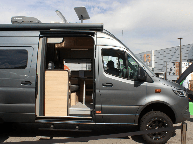 A Starlink RV installation performed by one of our expert Starlink installers.